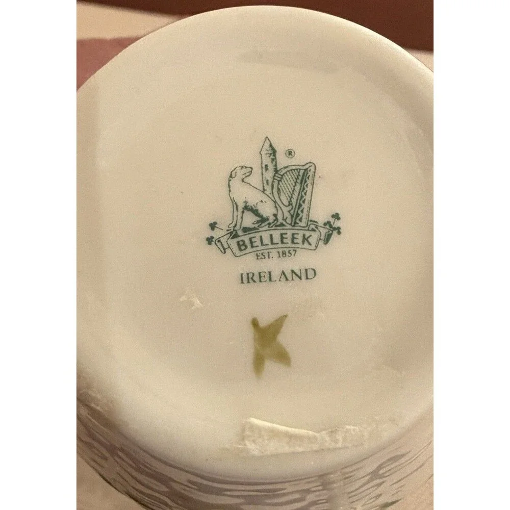 VTG Belleek Shamrock Teacup & Saucer Set w/Basketweave 6th Green Mark 1965-1980
